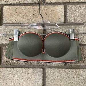 3for$20 bra size 30B (chuns F) strapless push up